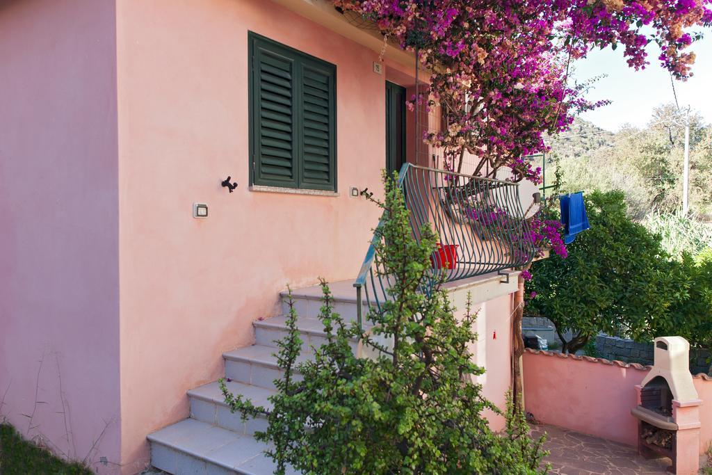 Appartamento Monte Oro ซานตามาเรีย นาวาร์เรเซ ภายนอก รูปภาพ